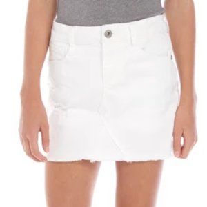 True Craft Destructed White Jean Skort